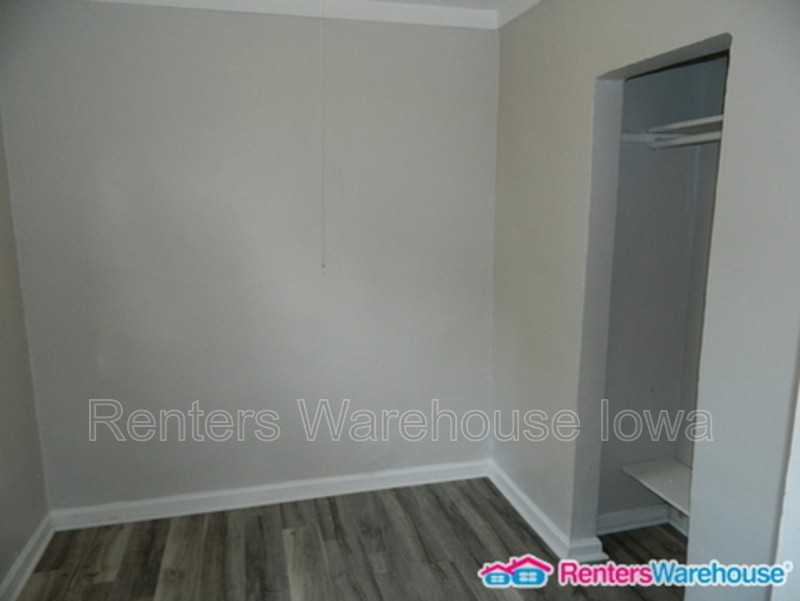 2826 Oxford St - Photo 3 of 6