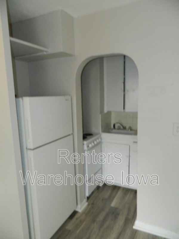 2826 Oxford St - Photo 4 of 6