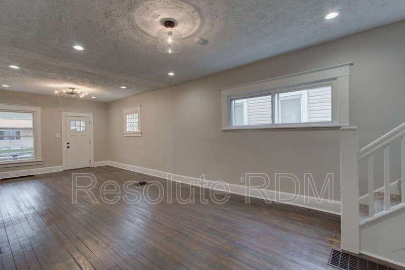 1313 Ringgold Ave - Photo 3 of 22