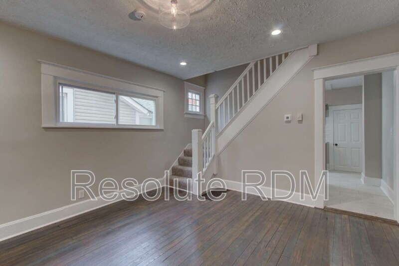 1313 Ringgold Ave - Photo 5 of 22