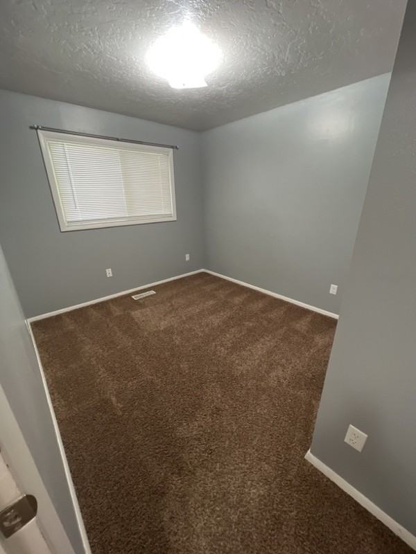 945 Sw - Photo 7 of 12