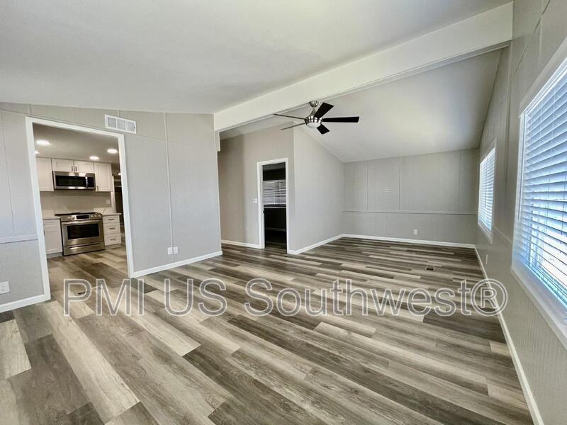 738 Swan Dr - Photo 7 of 33