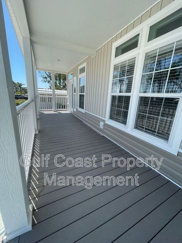 3200 Holly Ave - Photo 3 of 39