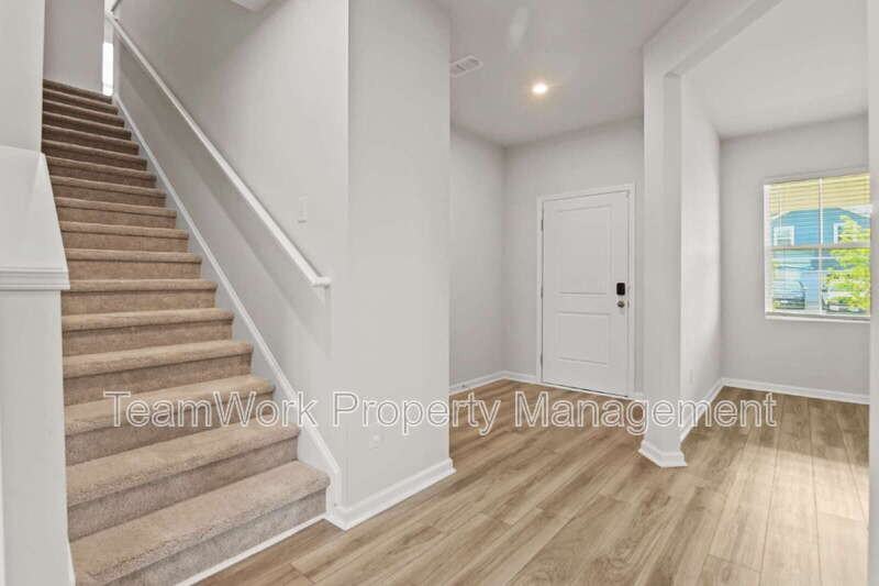 507 Donnas View Way - Photo 3 of 34