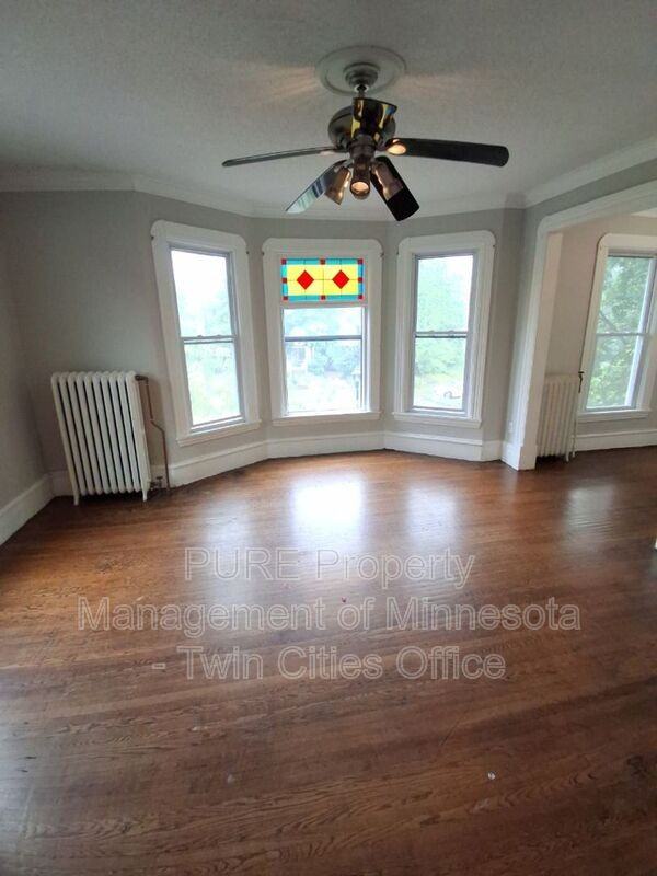 3123 Portland Ave - Photo 6 of 32