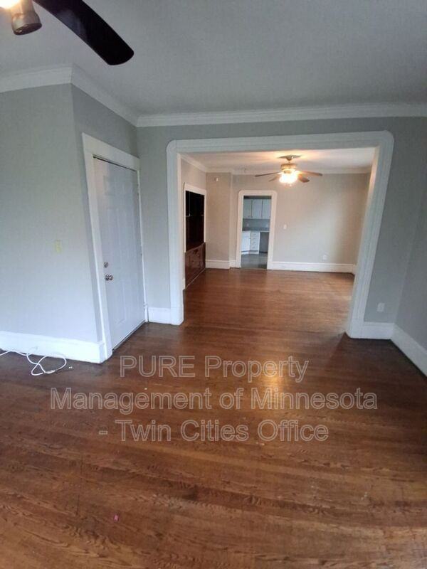 3123 Portland Ave - Photo 7 of 32