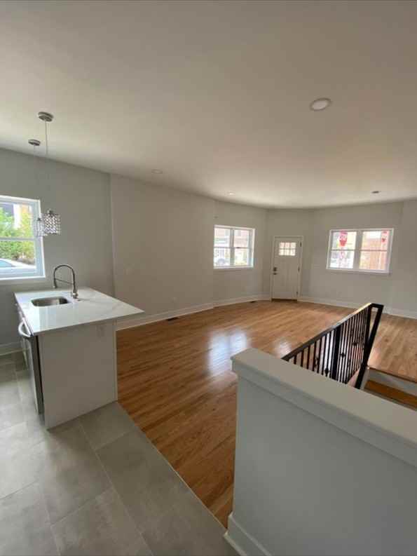 1142 Watkins St - Photo 4 of 14
