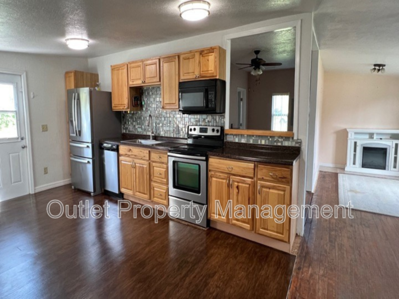 34 S Dean Rd - Photo 4 of 12