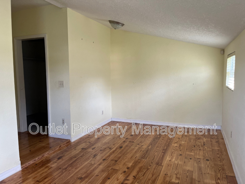 34 S Dean Rd - Photo 7 of 12