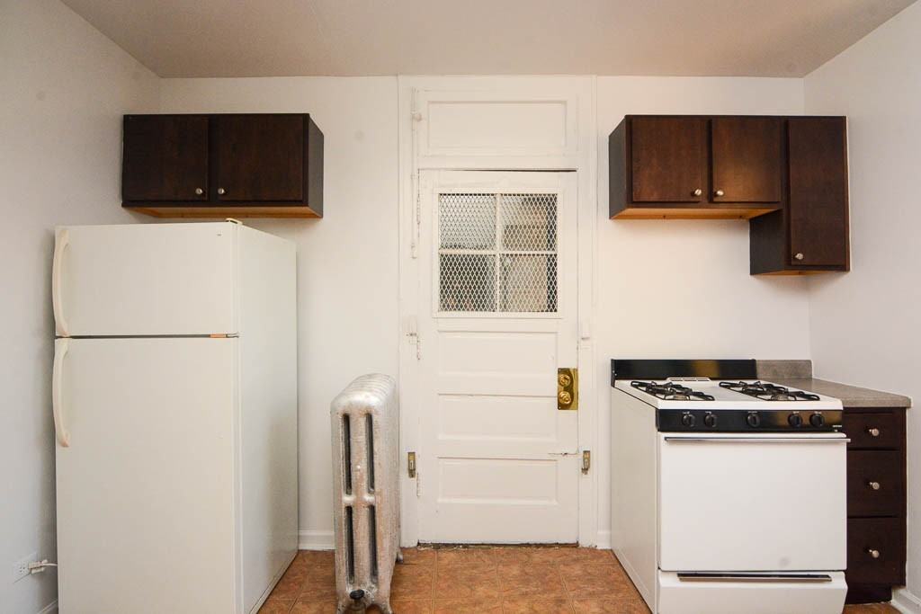 2338 N Spaulding Ave #3B - Photo 2 of 20
