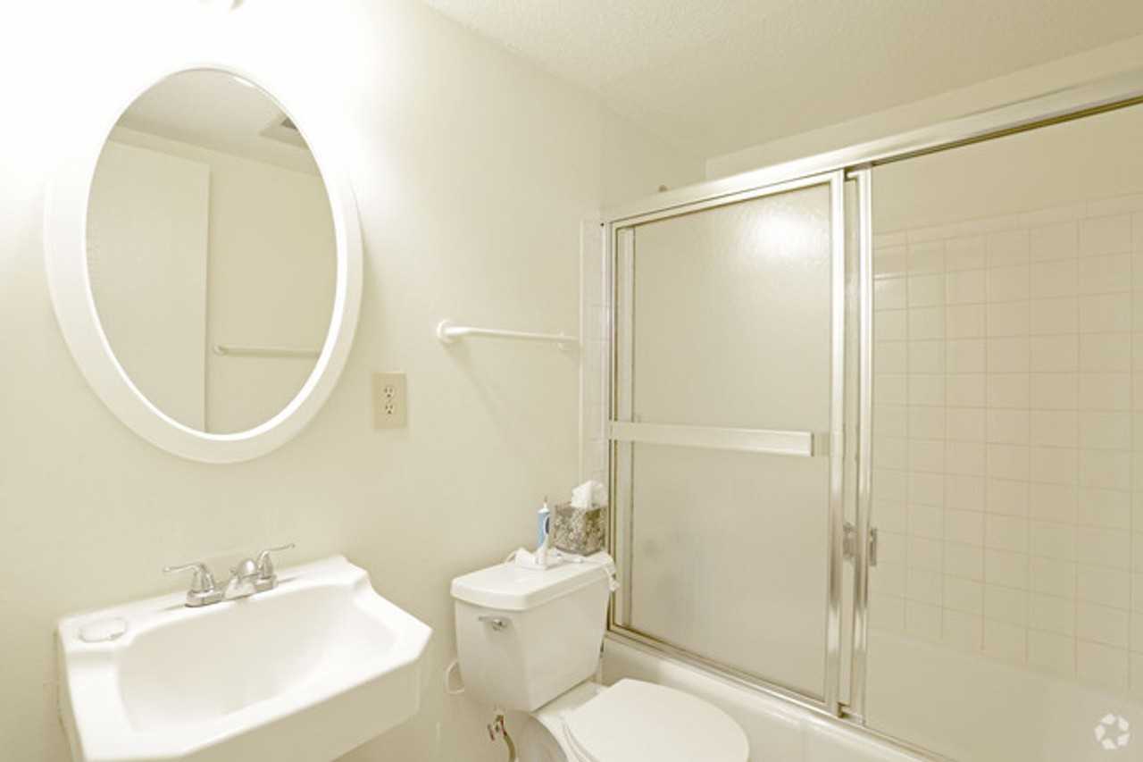 1011 Francis Dr - Photo 4 of 11