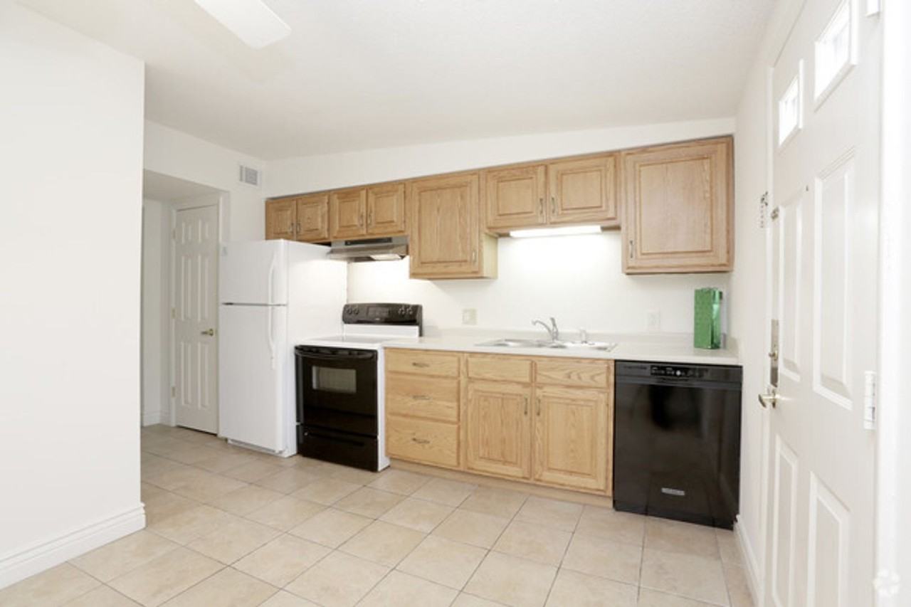 Garden Court - Photo 4 of 22