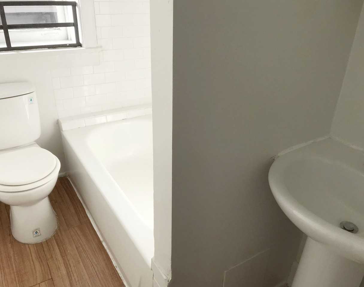 Glendale's Hidden Little Gem! - Photo 7 of 50