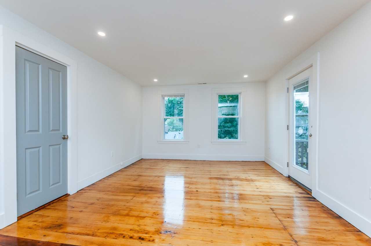 33-35 Woodman St. - Photo 4 of 22