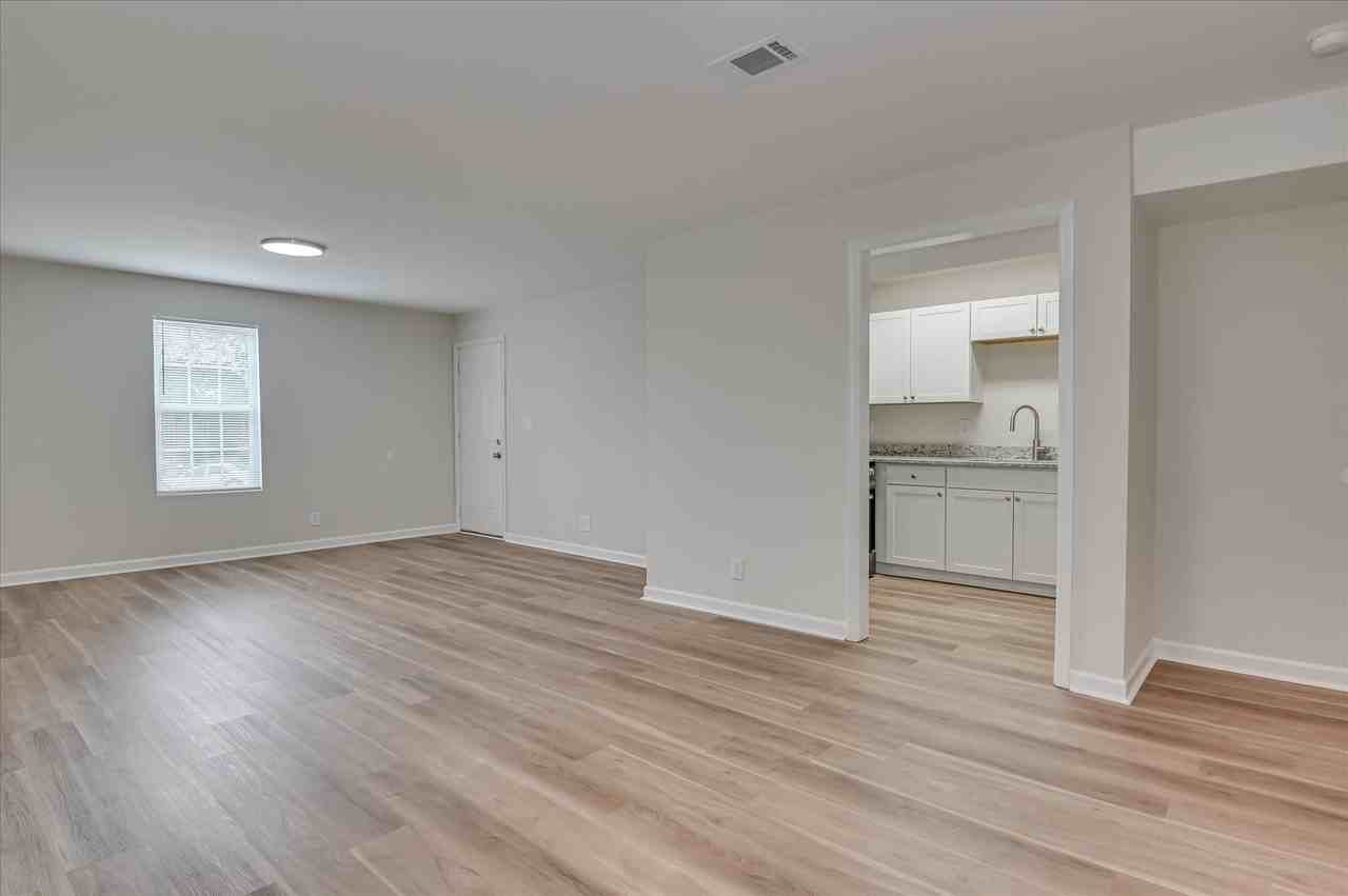 Conifer Court Apartments - Photo 2 of 19