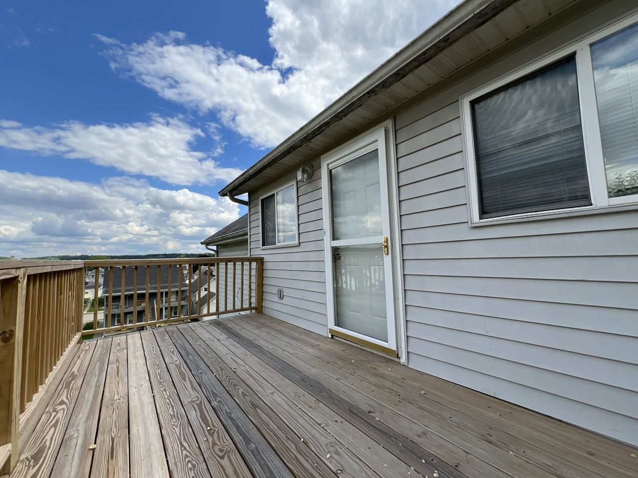 1430 Thomas Place - Photo 2 of 18
