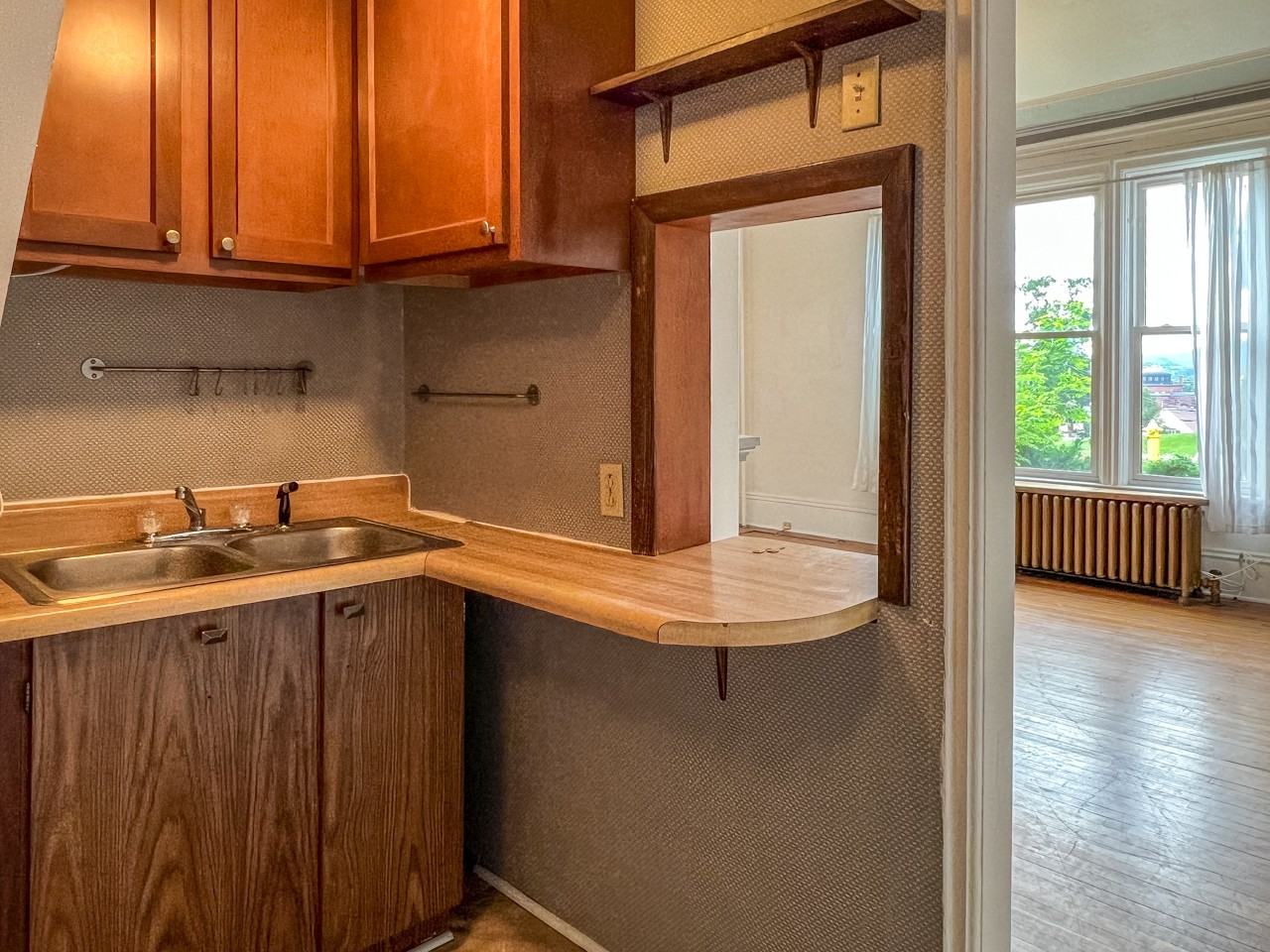 301 North 4th St - Photo 6 of 10
