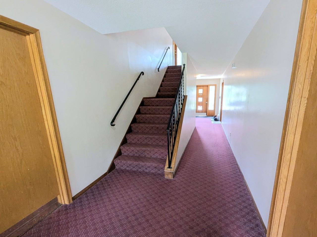 Lyric Lane - Photo 5 of 6