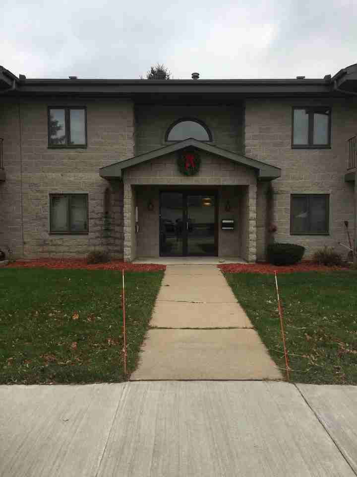 Village Park Apartments-Appleton - Photo 2 of 28