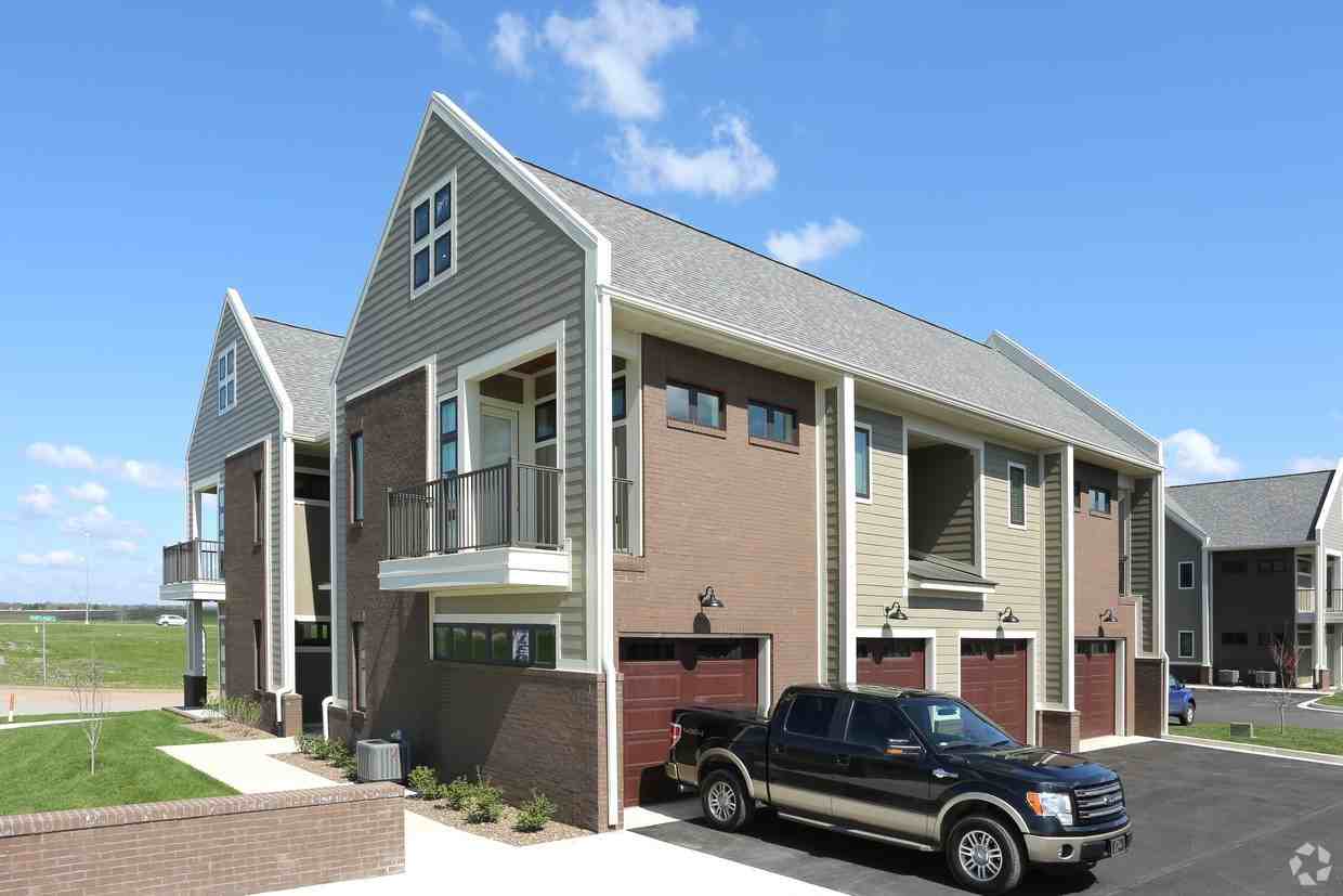 Traditions Landing - Photo 3 of 45