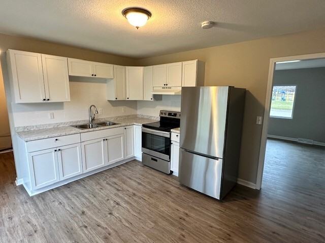 806 South High Street - Photo 3 of 20