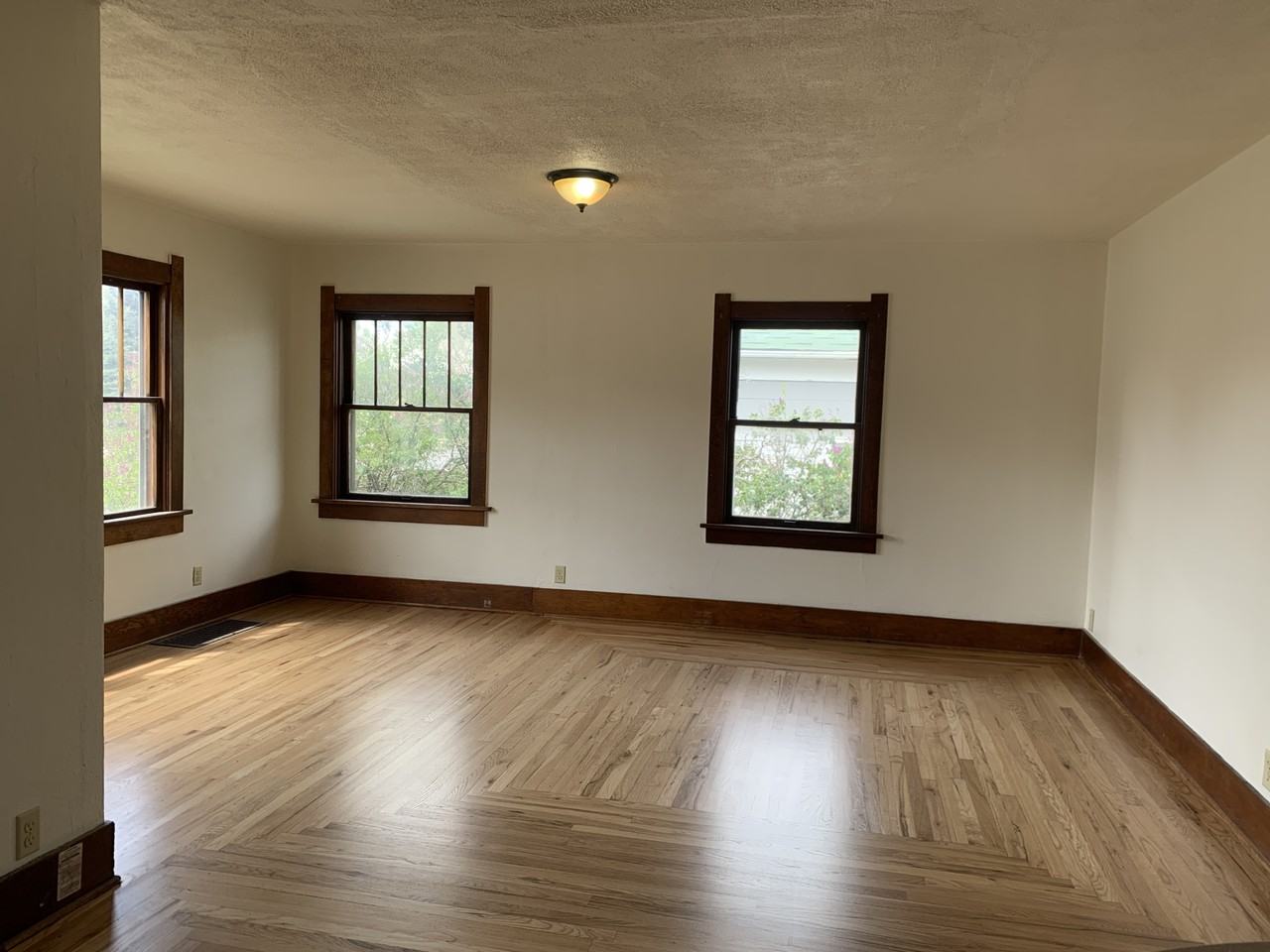 1017 East Harney Street - Photo 2 of 11