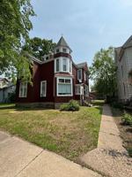 featured image of 217 9th St S