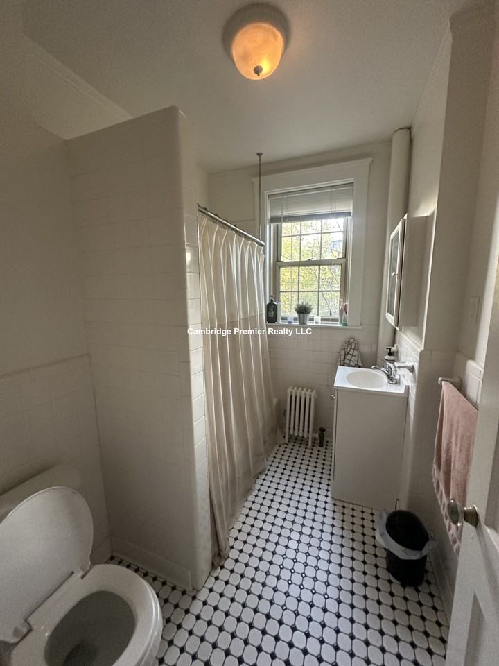 Concord Ave #23 - Photo 4 of 23