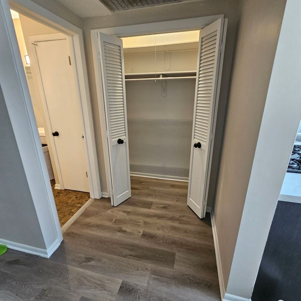 Main - Photo 6 of 16