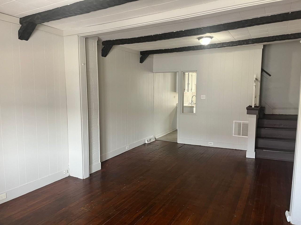 366 Ice Ave - Photo 2 of 13