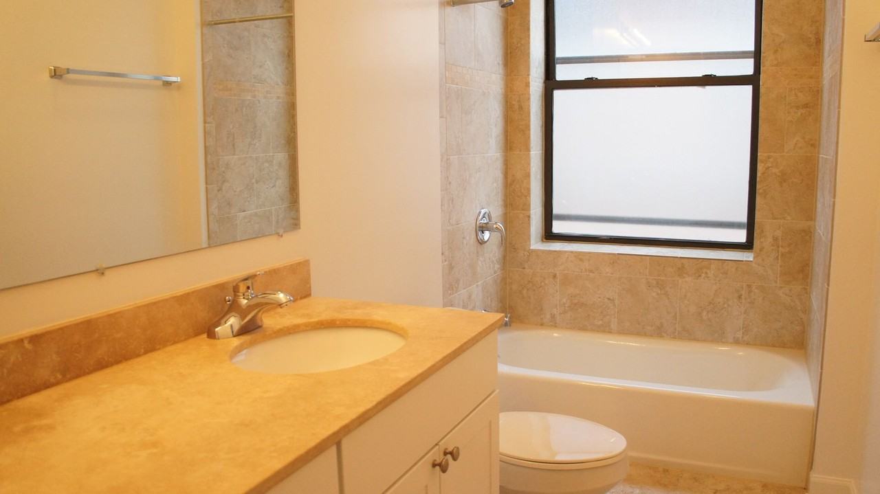 4715 N. Sheridan LLC - Photo 2 of 21