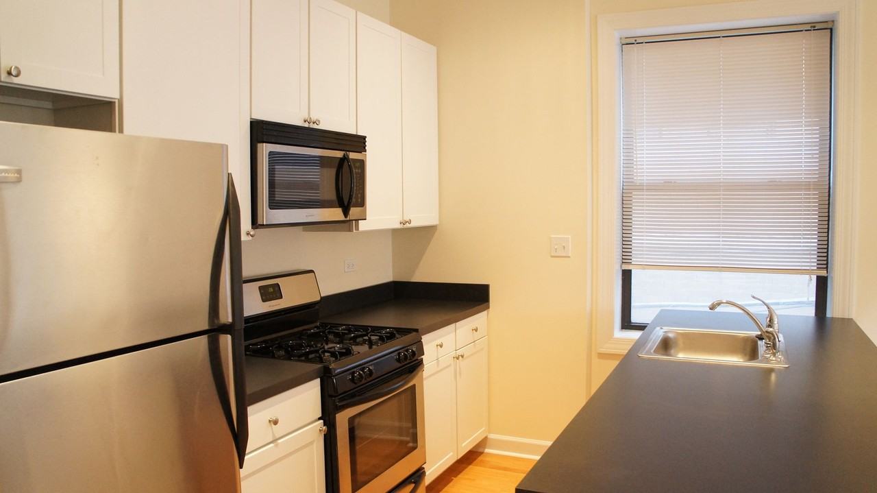 4715 N. Sheridan LLC - Photo 4 of 21