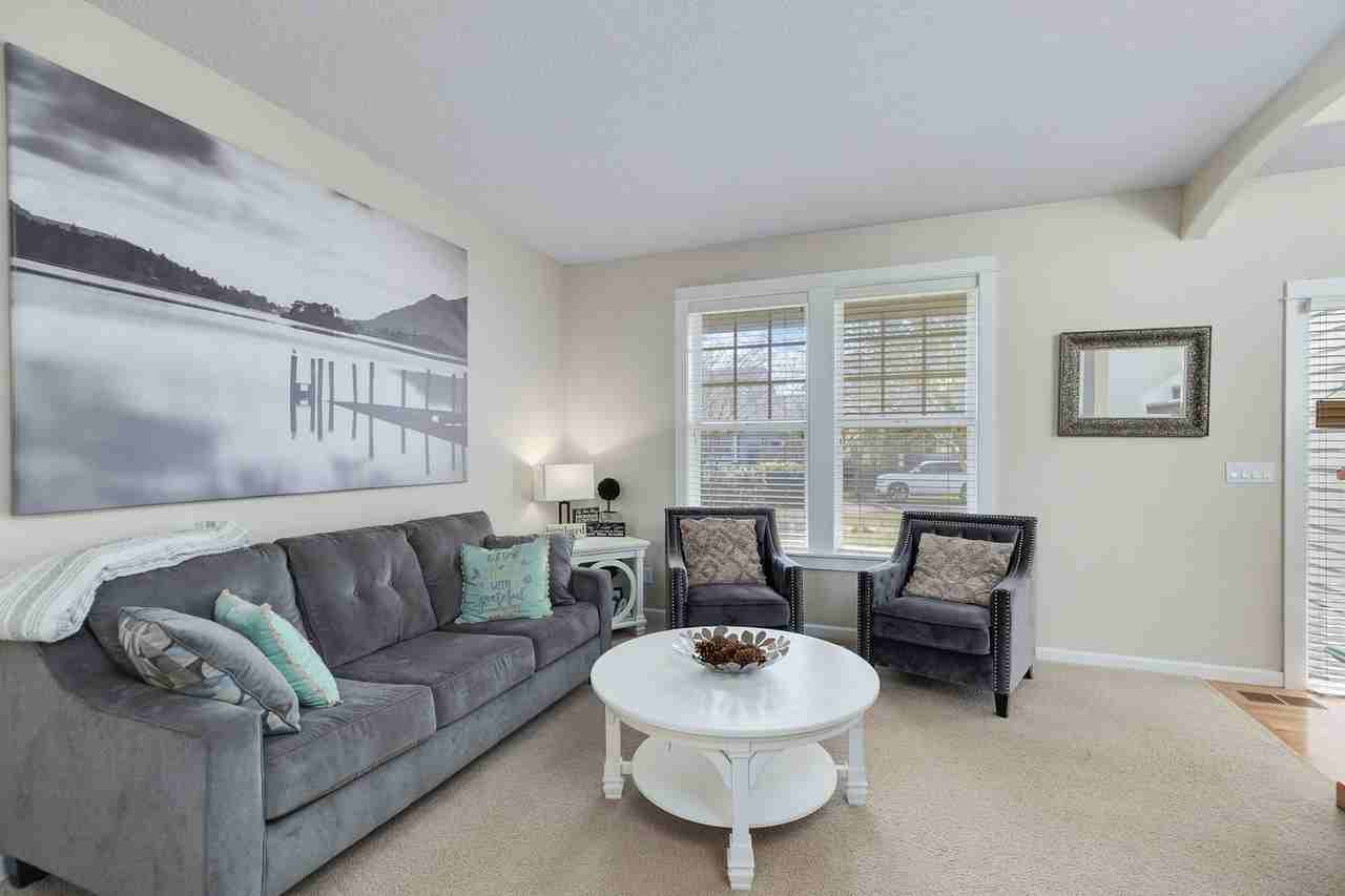 336 Se 14th Pl - Photo 5 of 23