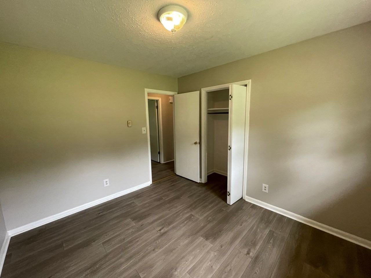 1829 Quail Run Dr - Photo 5 of 11