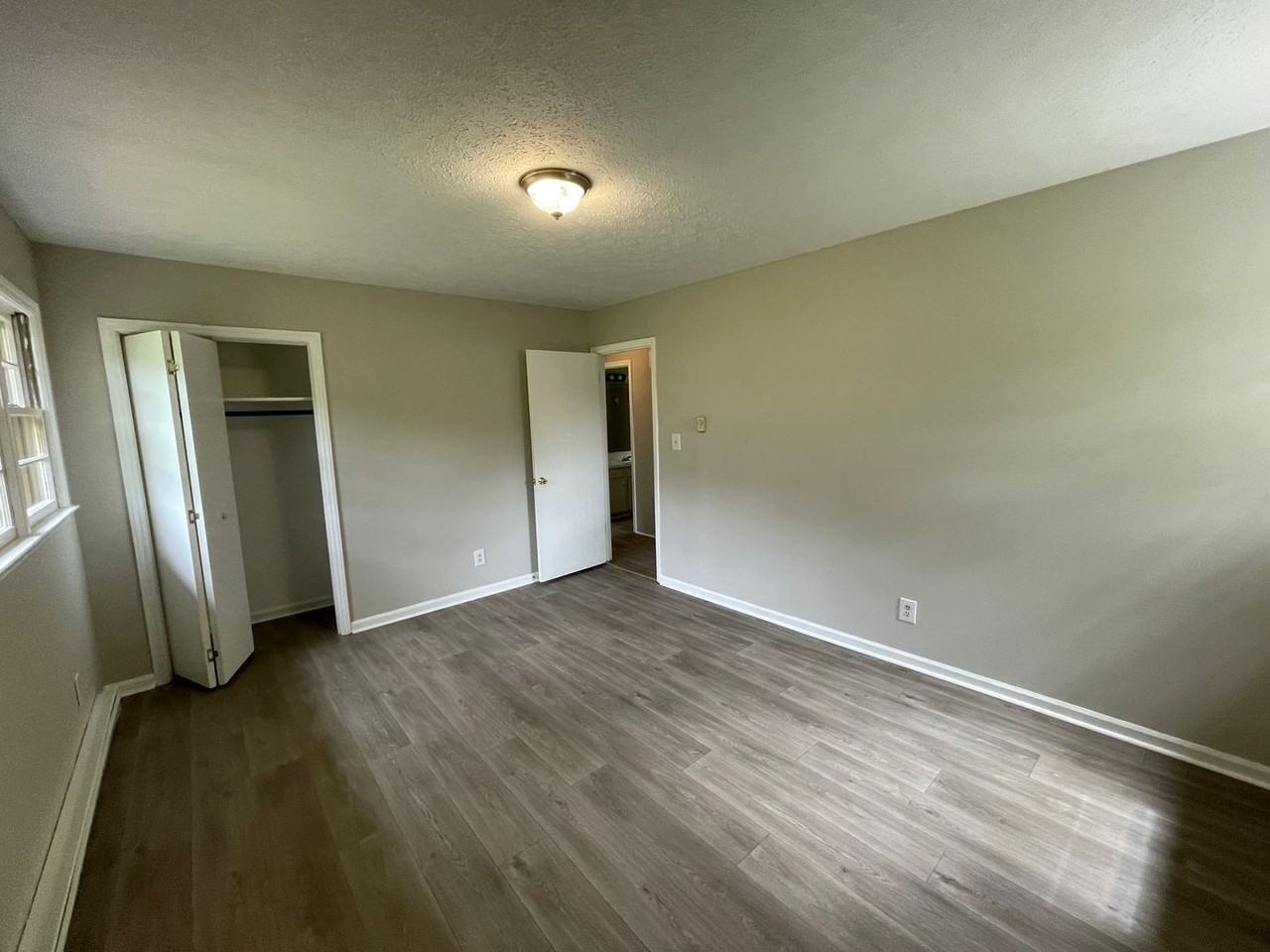 1829 Quail Run Dr - Photo 7 of 11