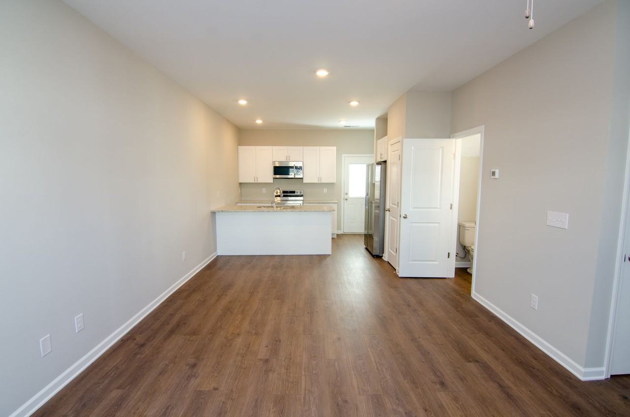 337 Kristen Ct - Photo 2 of 16