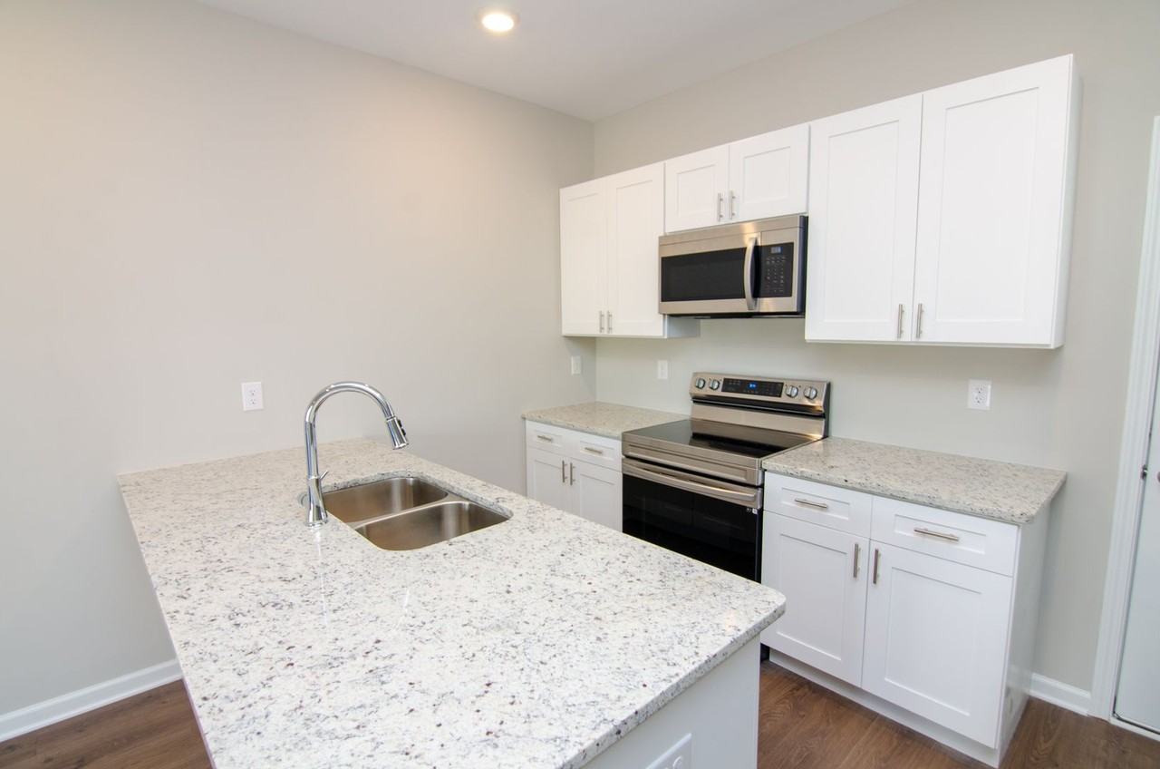 337 Kristen Ct - Photo 5 of 16