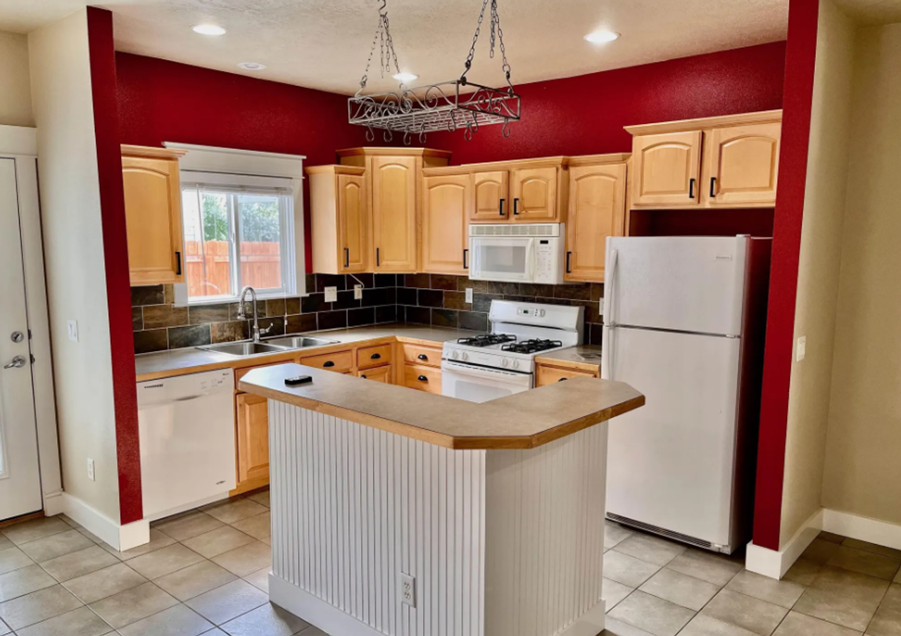 2905 E Pine Hollow Ln - Photo 4 of 27
