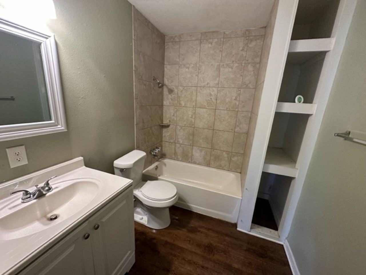 4642 Voss Dr - Photo 6 of 9