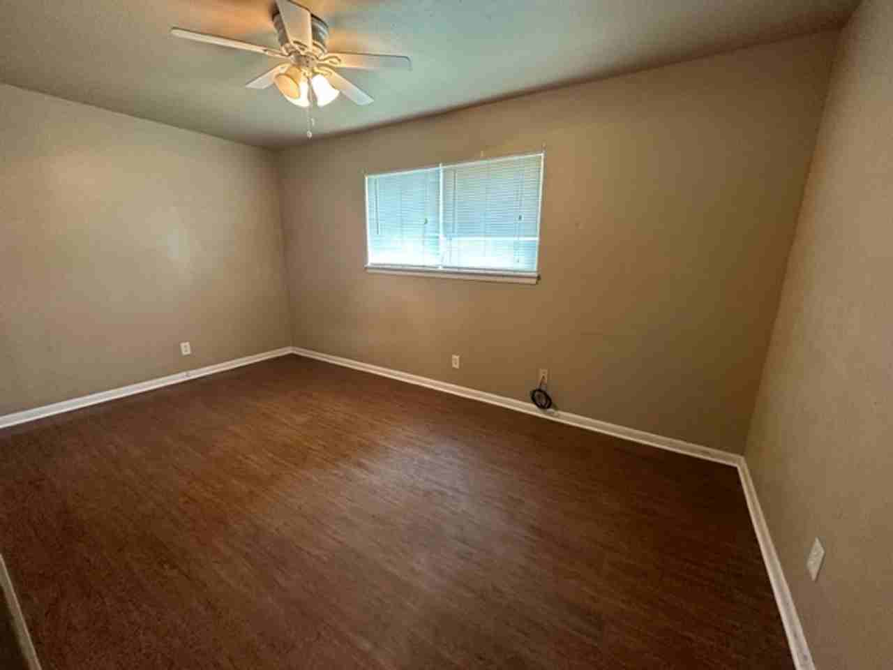 4642 Voss Dr - Photo 7 of 9