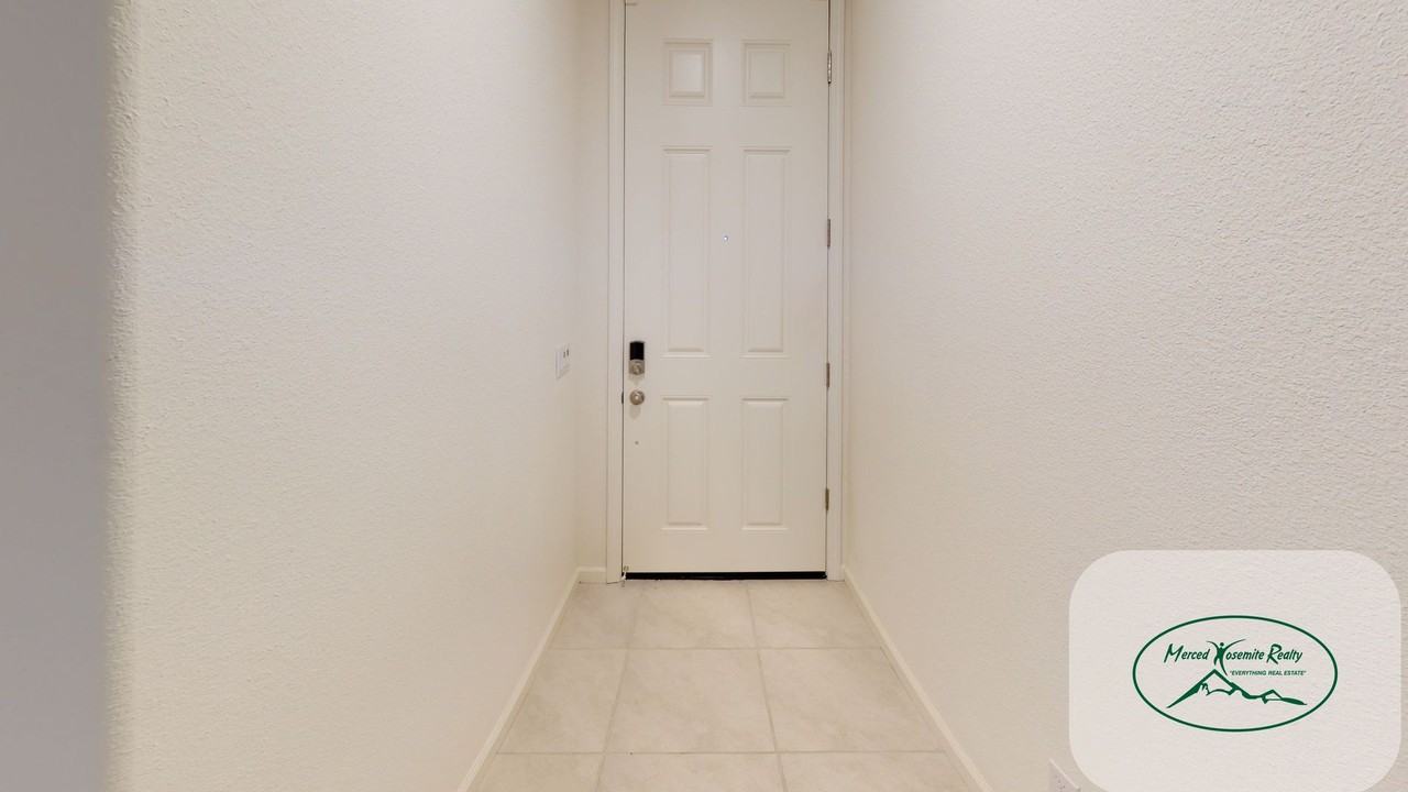218 Shafer Ave - Photo 3 of 17