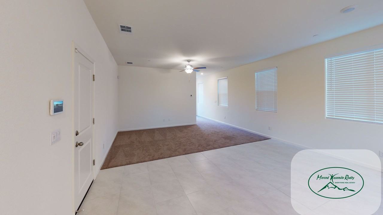 218 Shafer Ave - Photo 4 of 17