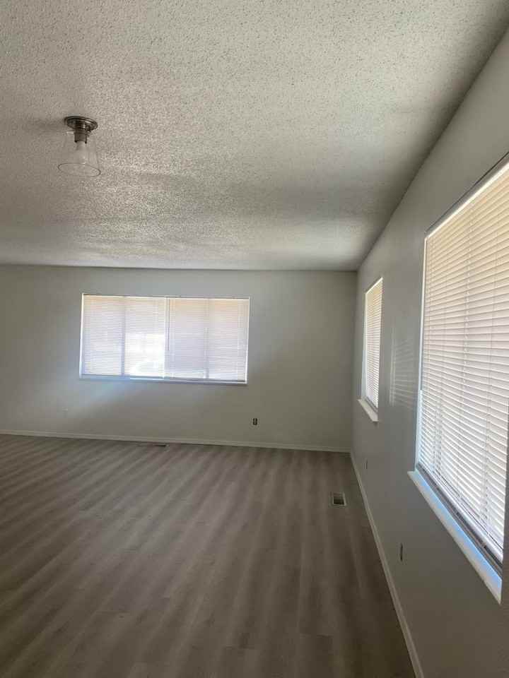 10302 San Gabriel Rd Ne - Photo 2 of 18