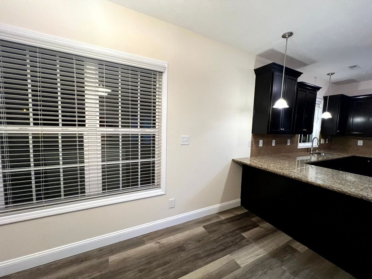 2458 Market Hill Dr - Photo 3 of 27