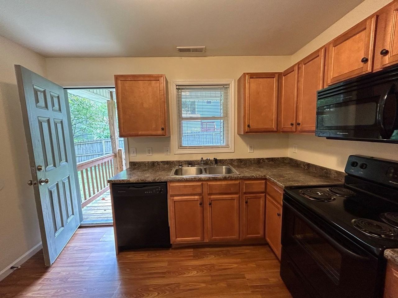 22A Half Moon Dr - Photo 6 of 22