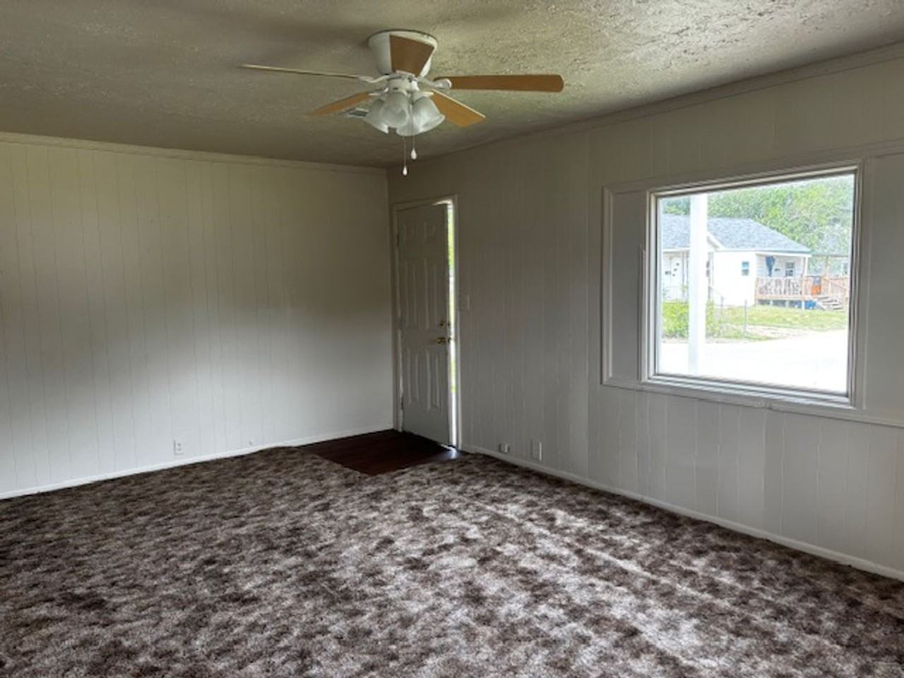 1227 1227 & 1229 Avenue - Photo 2 of 15