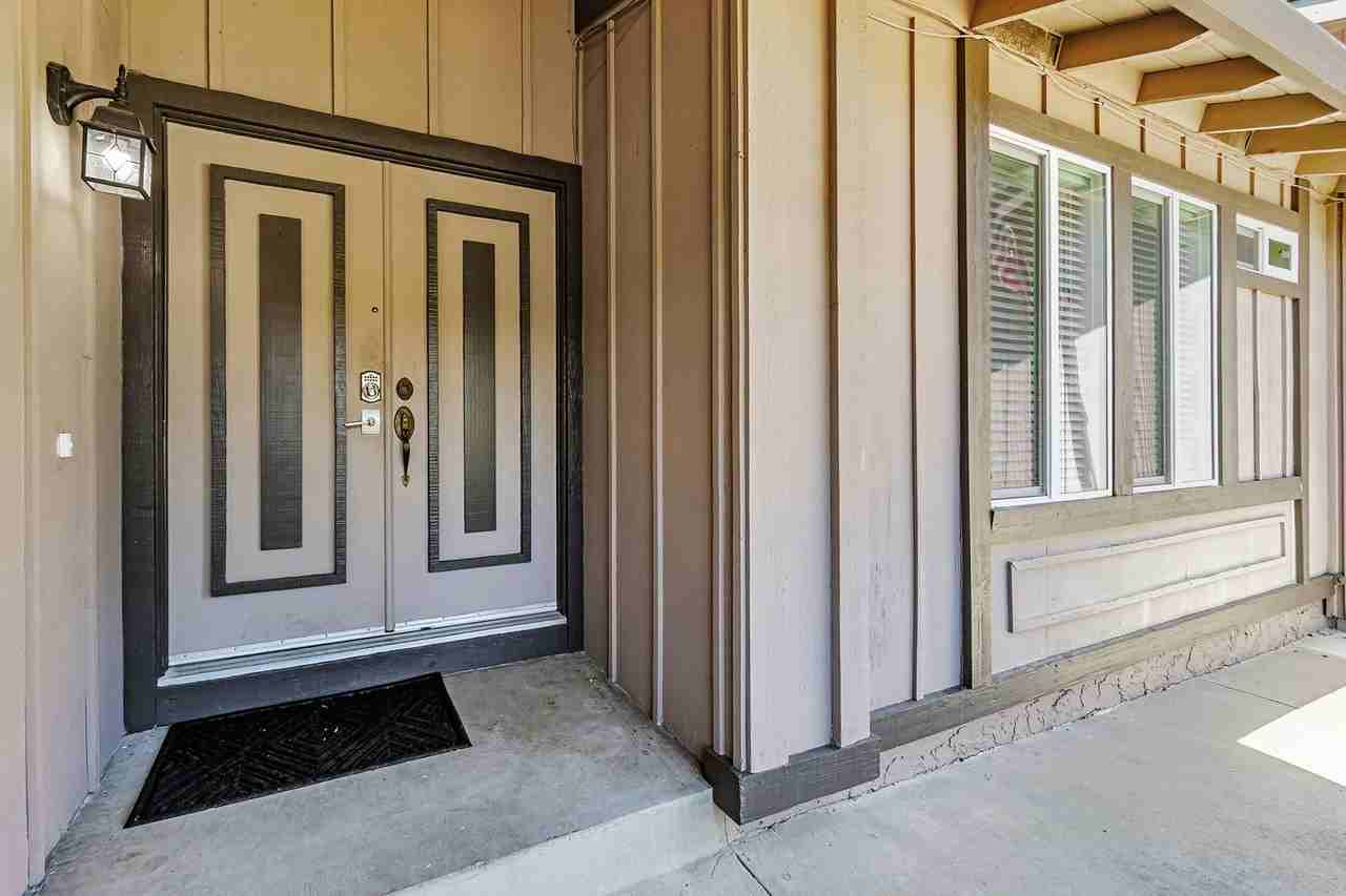 13431 Holiday Ct - Photo 7 of 50