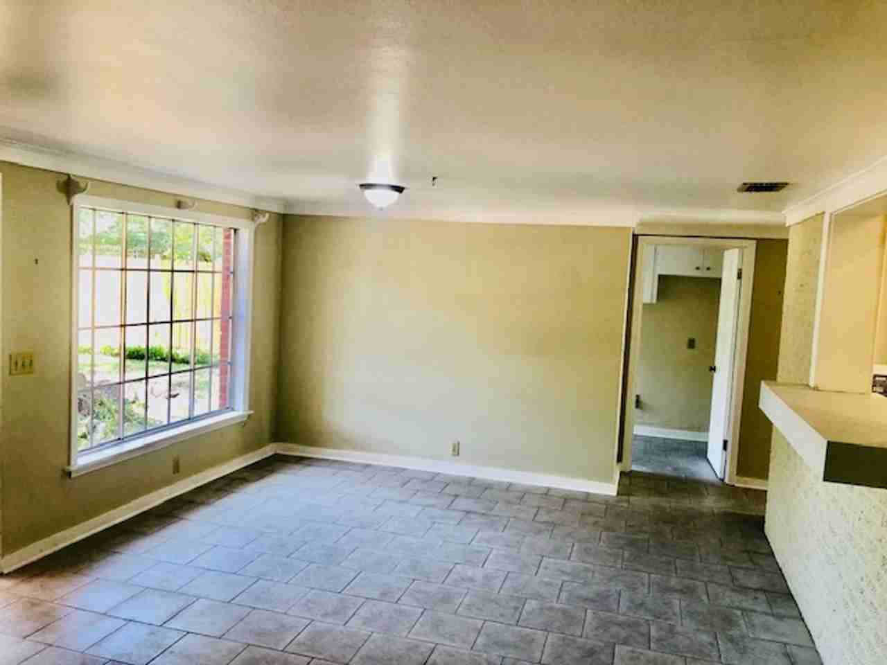 141 Lynn Ave - Photo 7 of 13