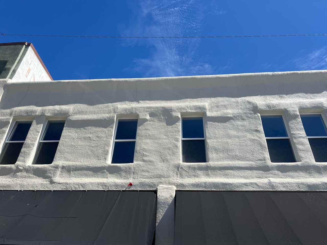 Modern Studio - Photo 2 of 9