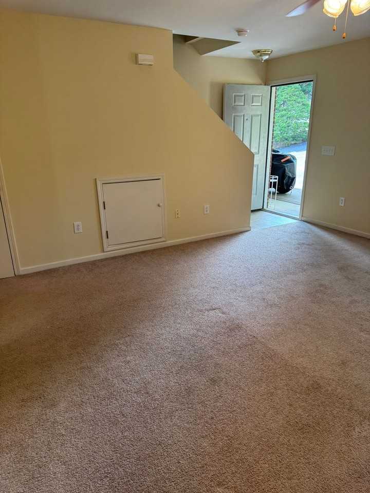 1226 14th St Ne - Photo 3 of 16